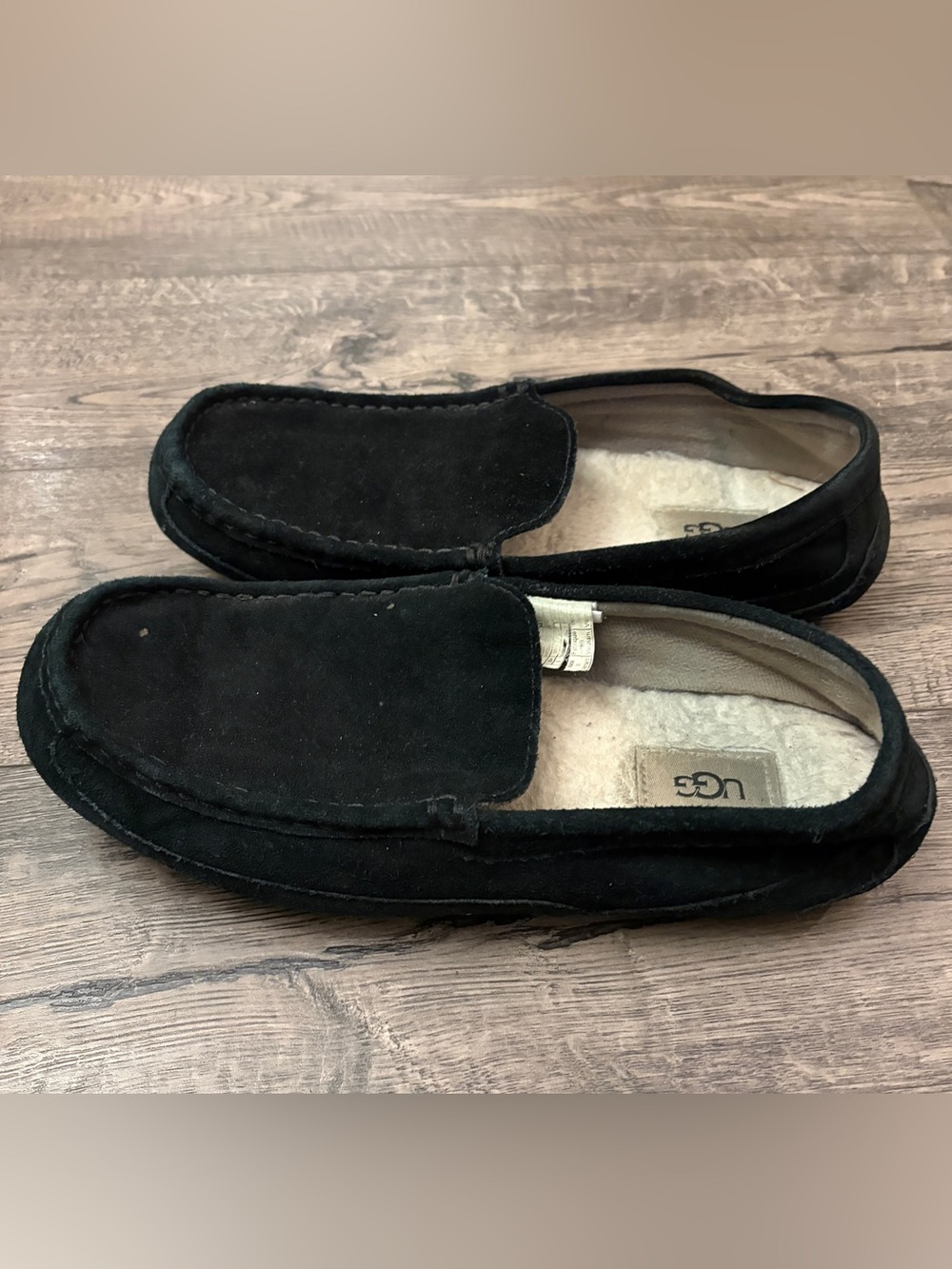 UGG Men's Black Suede Slip-On Moccasin Loafers Size 9
